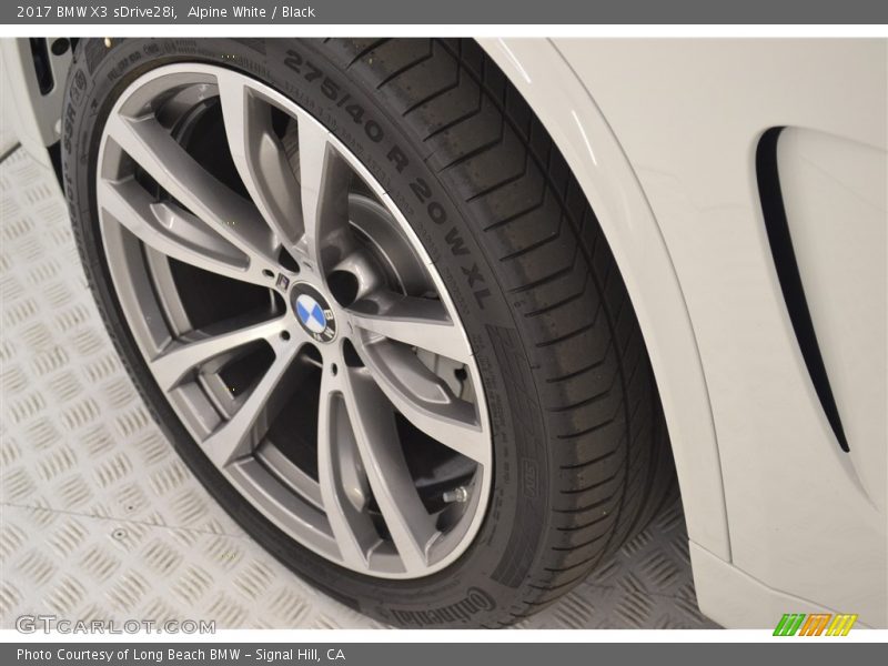 Alpine White / Black 2017 BMW X3 sDrive28i