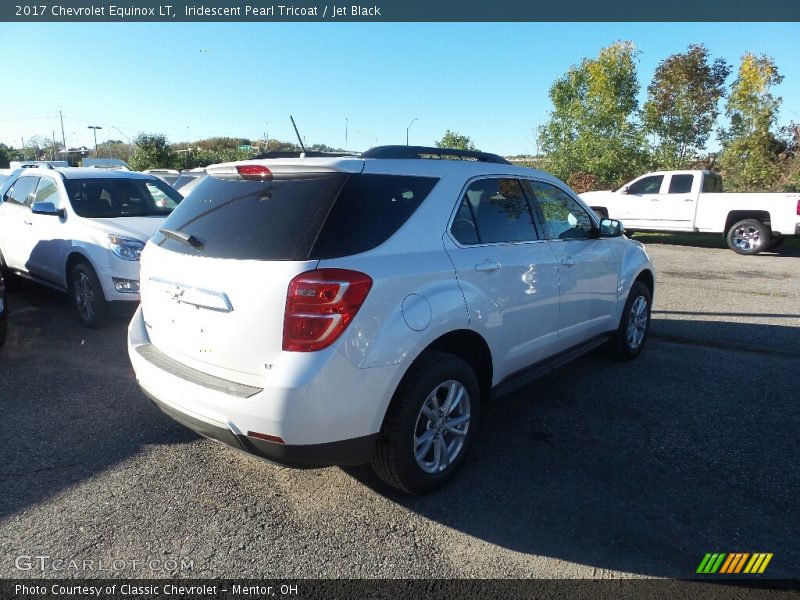 Iridescent Pearl Tricoat / Jet Black 2017 Chevrolet Equinox LT
