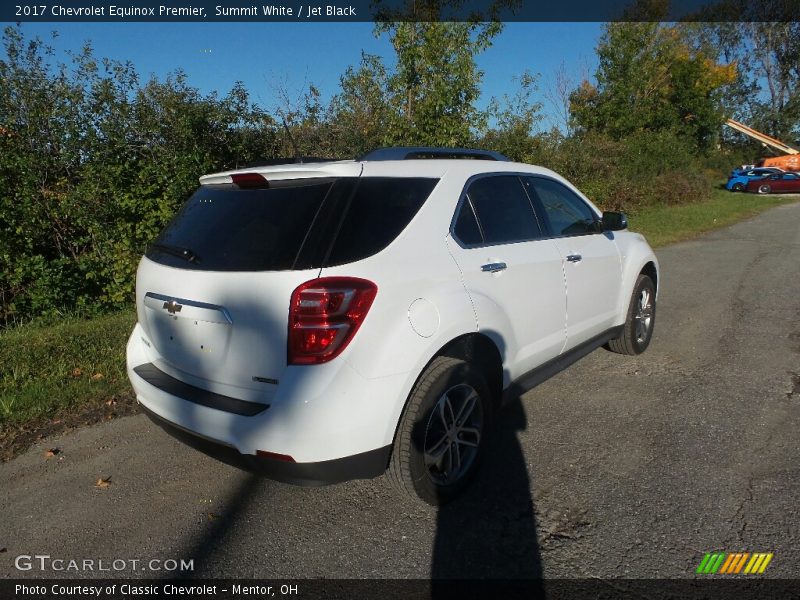 Summit White / Jet Black 2017 Chevrolet Equinox Premier