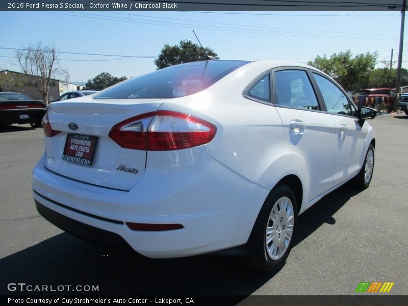 Oxford White / Charcoal Black 2016 Ford Fiesta S Sedan