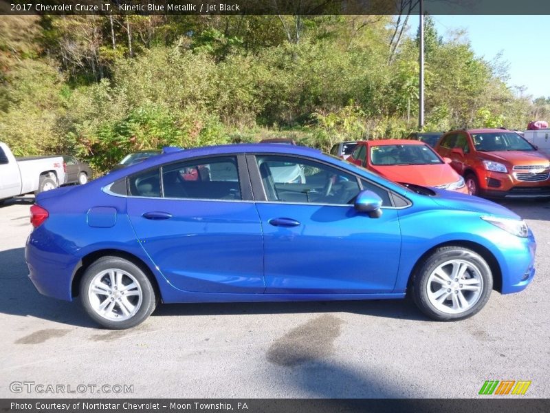 Kinetic Blue Metallic / Jet Black 2017 Chevrolet Cruze LT