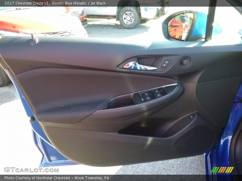 Kinetic Blue Metallic / Jet Black 2017 Chevrolet Cruze LT