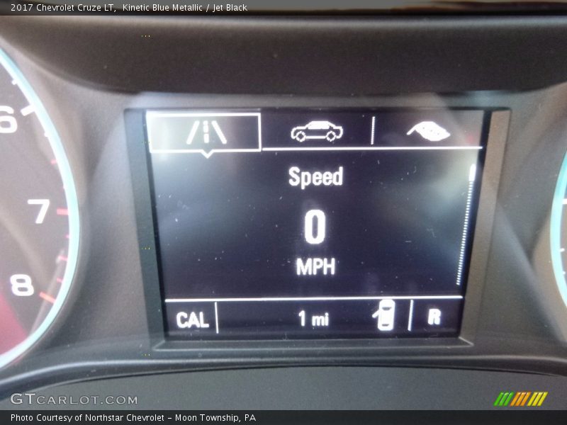 Kinetic Blue Metallic / Jet Black 2017 Chevrolet Cruze LT