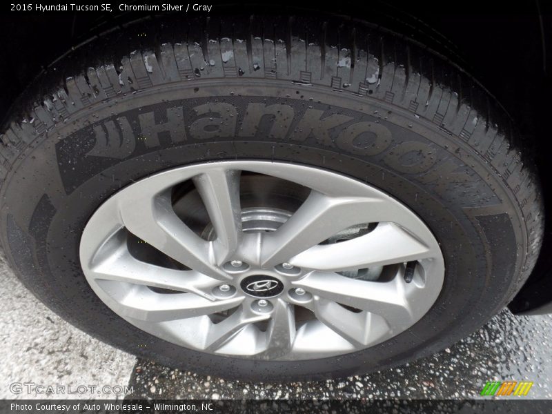 Chromium Silver / Gray 2016 Hyundai Tucson SE