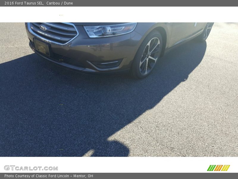 Caribou / Dune 2016 Ford Taurus SEL