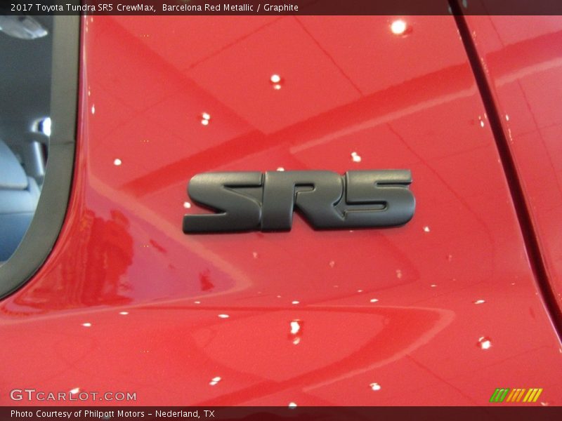 Barcelona Red Metallic / Graphite 2017 Toyota Tundra SR5 CrewMax