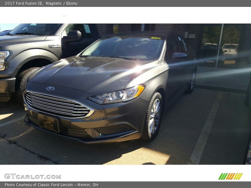 Magnetic / Ebony 2017 Ford Fusion SE