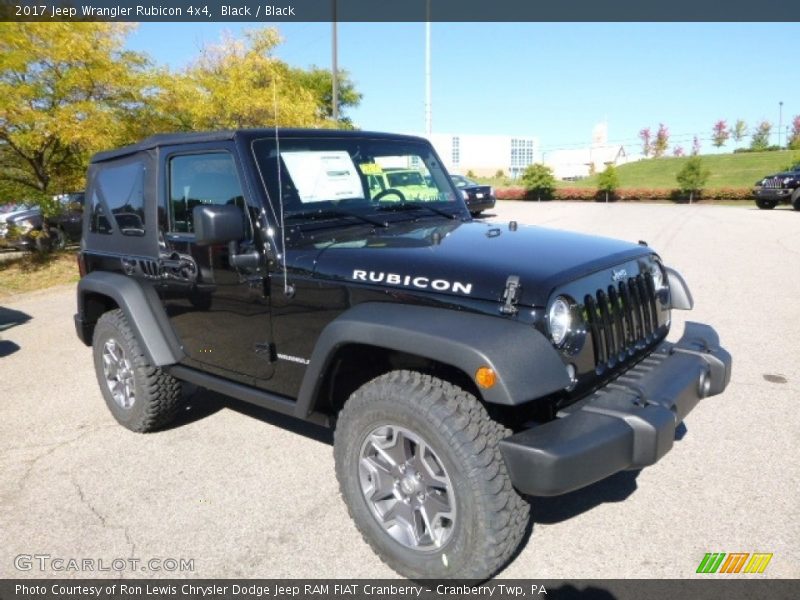 Front 3/4 View of 2017 Wrangler Rubicon 4x4