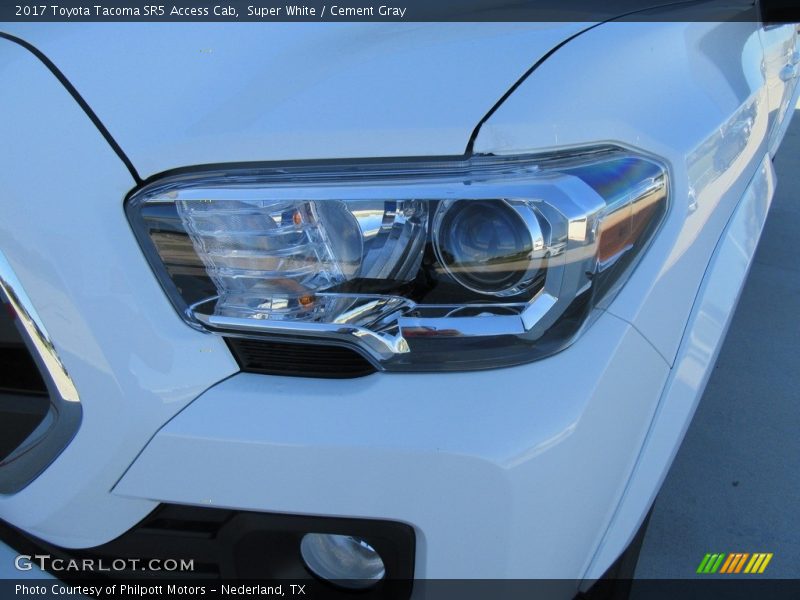 Super White / Cement Gray 2017 Toyota Tacoma SR5 Access Cab