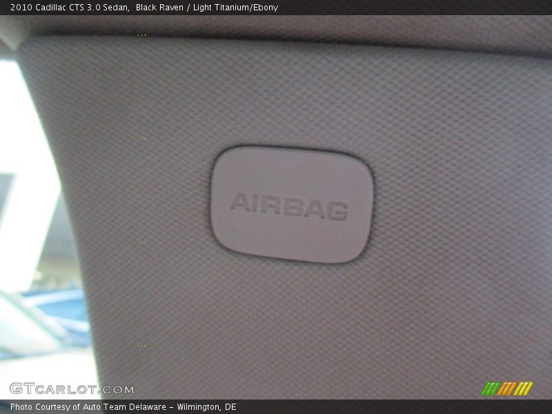 Black Raven / Light Titanium/Ebony 2010 Cadillac CTS 3.0 Sedan
