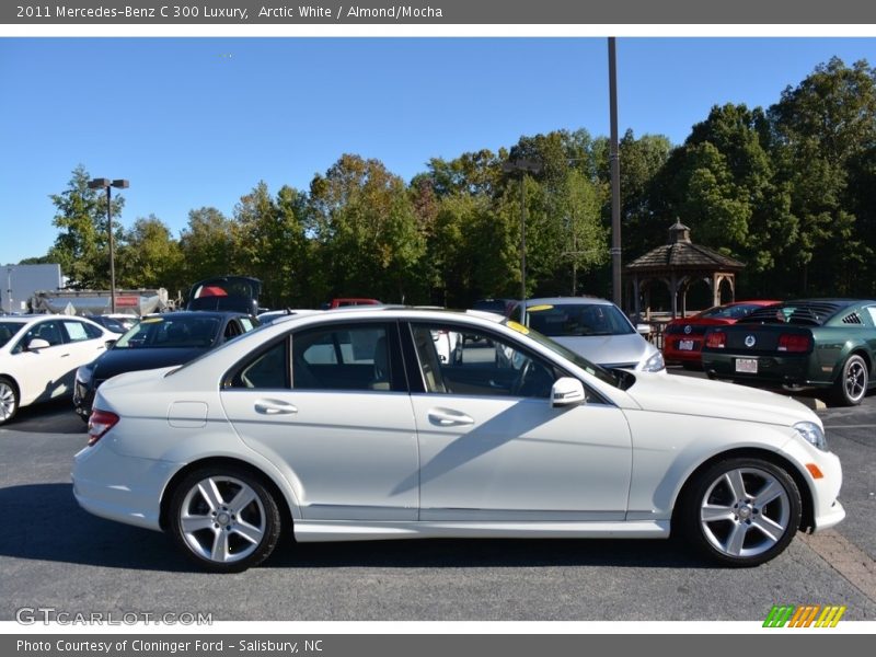 Arctic White / Almond/Mocha 2011 Mercedes-Benz C 300 Luxury