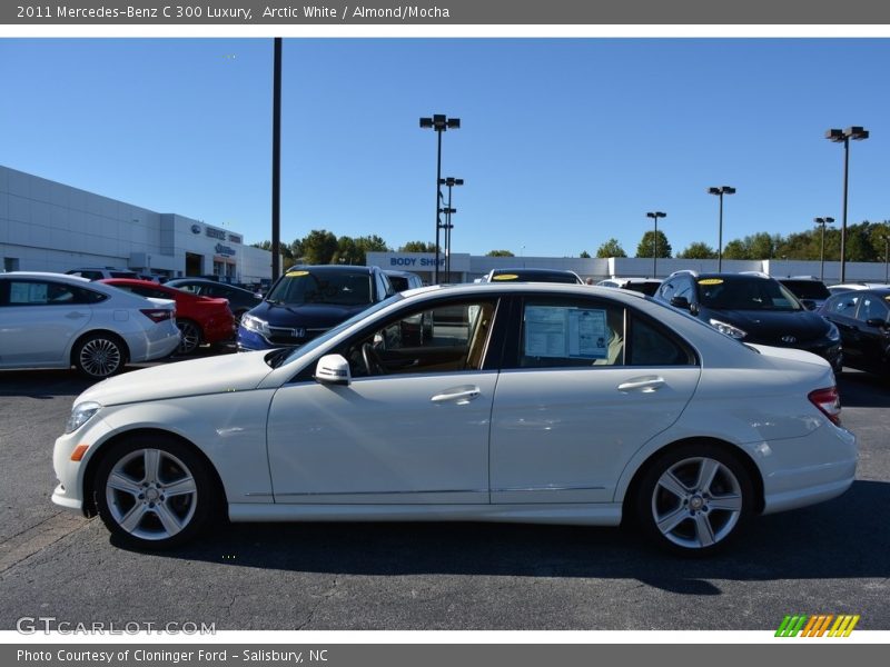 Arctic White / Almond/Mocha 2011 Mercedes-Benz C 300 Luxury