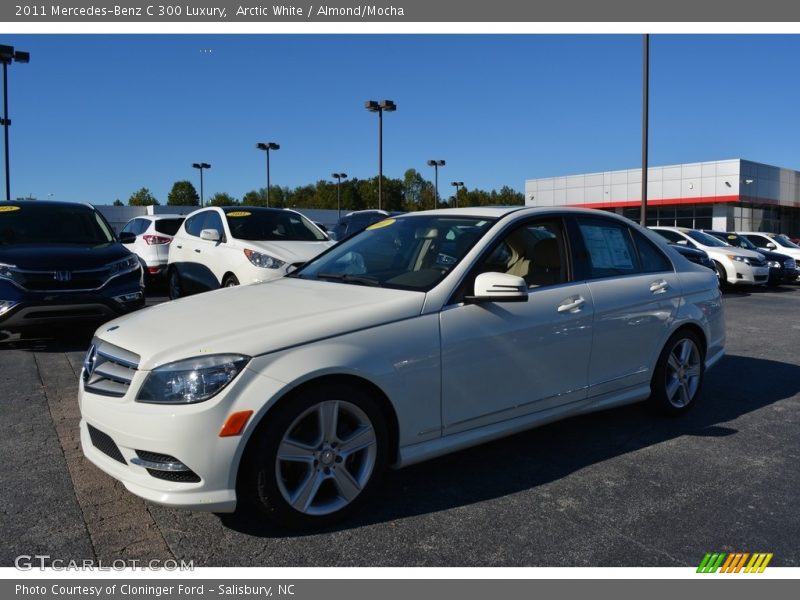 Arctic White / Almond/Mocha 2011 Mercedes-Benz C 300 Luxury