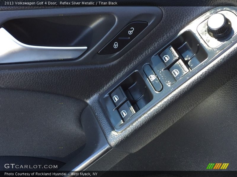 Reflex Silver Metallic / Titan Black 2013 Volkswagen Golf 4 Door