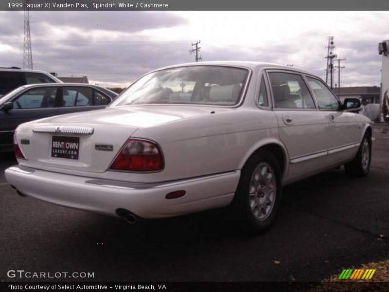 Spindrift White / Cashmere 1999 Jaguar XJ Vanden Plas