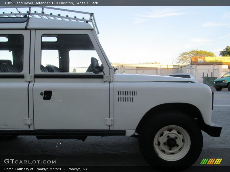 White / Black 1985 Land Rover Defender 110 Hardtop