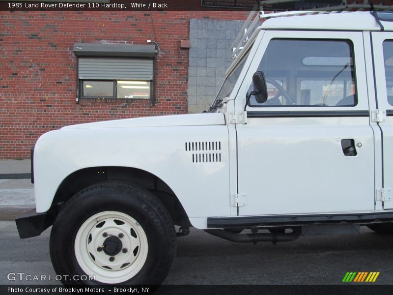 White / Black 1985 Land Rover Defender 110 Hardtop