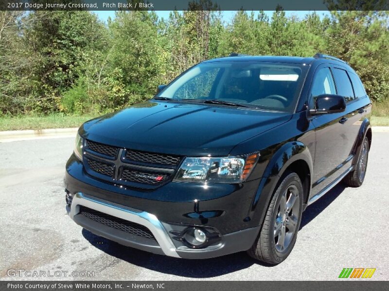 Front 3/4 View of 2017 Journey Crossroad