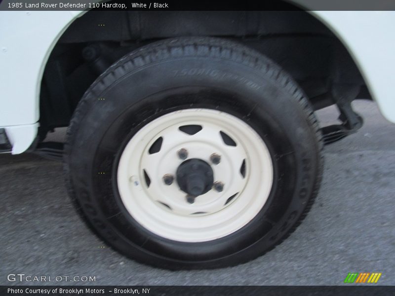 White / Black 1985 Land Rover Defender 110 Hardtop