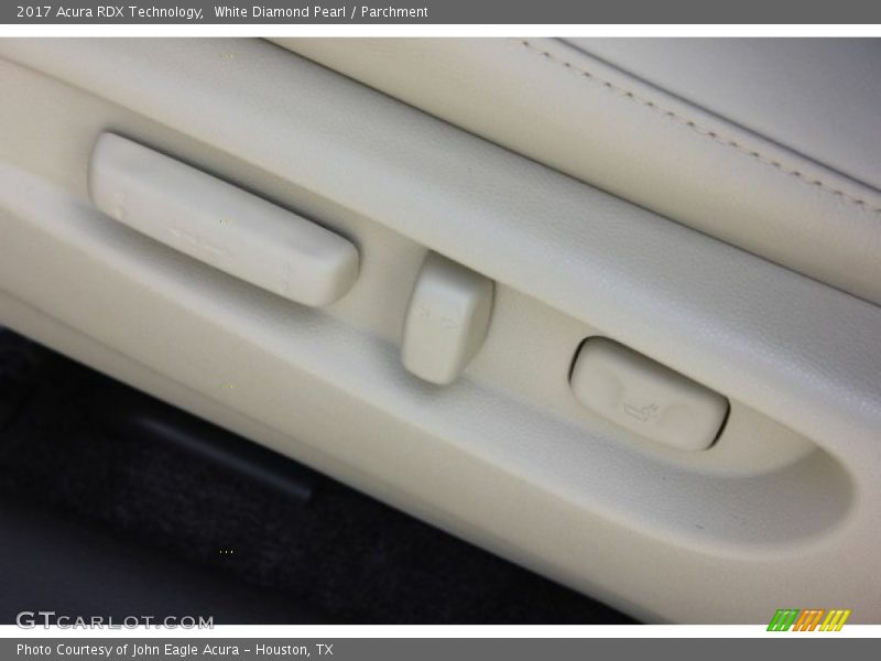 White Diamond Pearl / Parchment 2017 Acura RDX Technology
