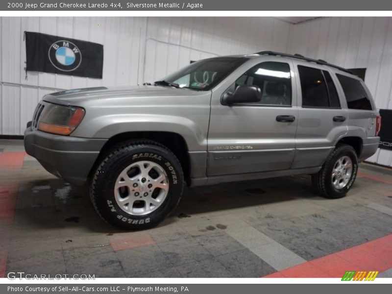 Silverstone Metallic / Agate 2000 Jeep Grand Cherokee Laredo 4x4