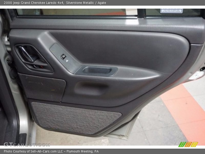 Silverstone Metallic / Agate 2000 Jeep Grand Cherokee Laredo 4x4