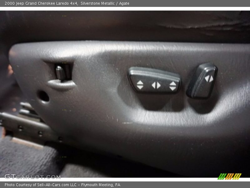 Silverstone Metallic / Agate 2000 Jeep Grand Cherokee Laredo 4x4