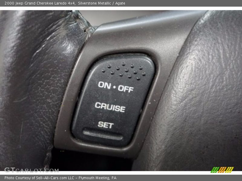 Silverstone Metallic / Agate 2000 Jeep Grand Cherokee Laredo 4x4