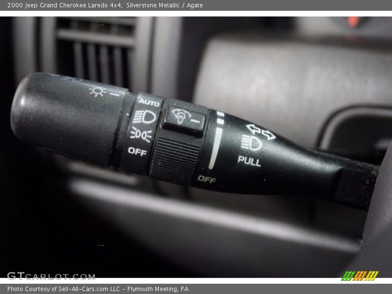 Silverstone Metallic / Agate 2000 Jeep Grand Cherokee Laredo 4x4