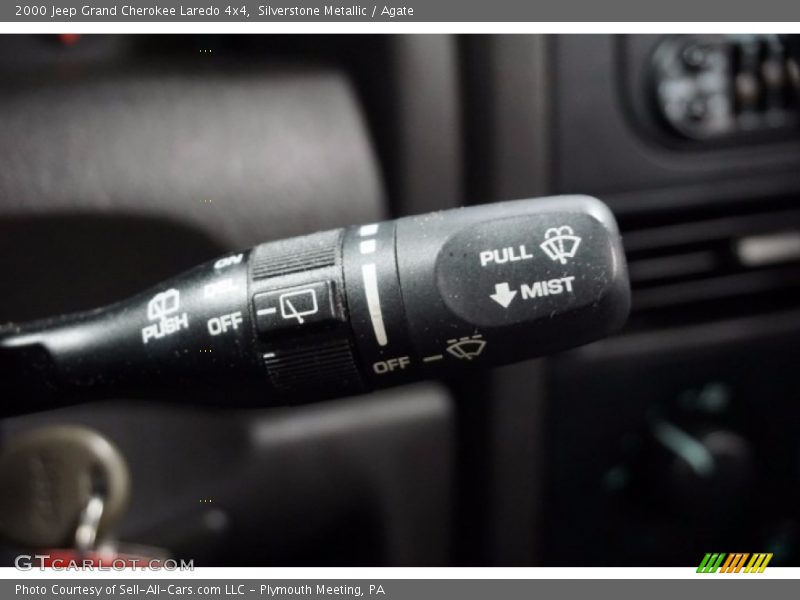 Silverstone Metallic / Agate 2000 Jeep Grand Cherokee Laredo 4x4