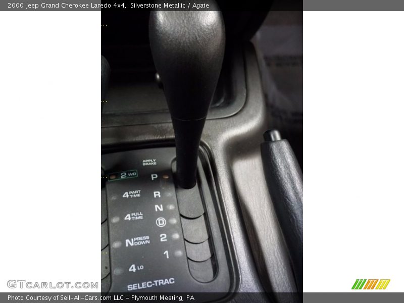 Silverstone Metallic / Agate 2000 Jeep Grand Cherokee Laredo 4x4