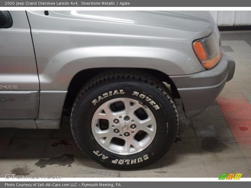 Silverstone Metallic / Agate 2000 Jeep Grand Cherokee Laredo 4x4