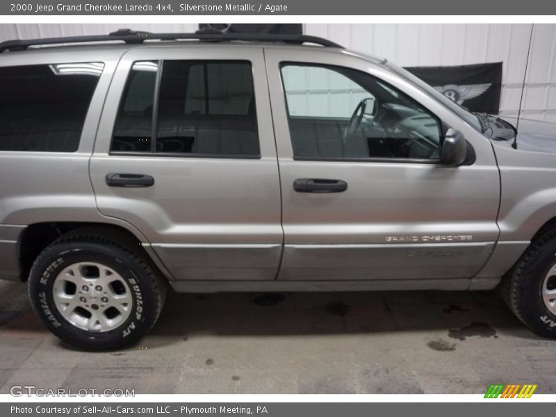 Silverstone Metallic / Agate 2000 Jeep Grand Cherokee Laredo 4x4