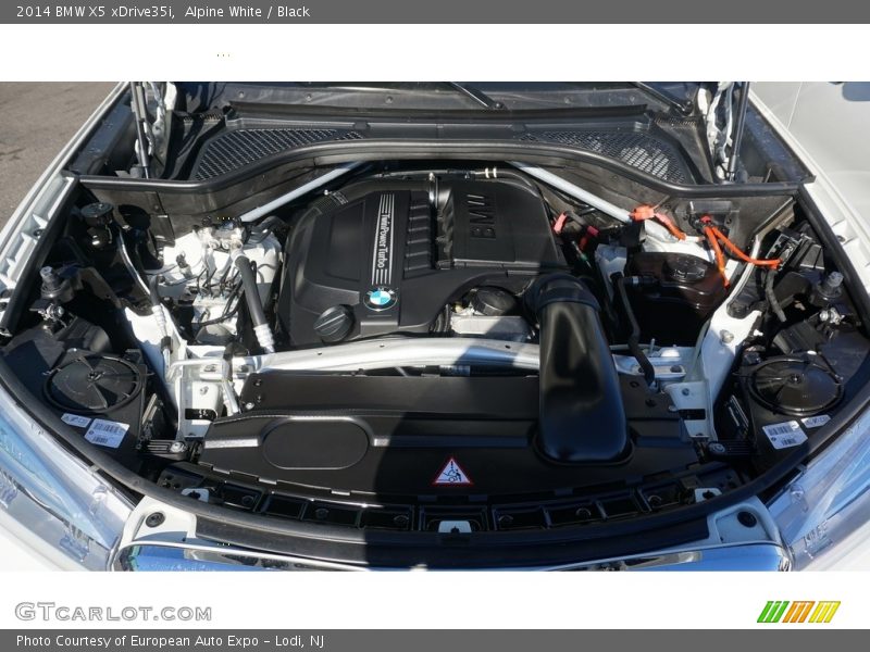 Alpine White / Black 2014 BMW X5 xDrive35i