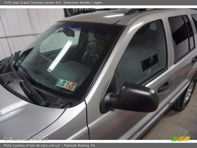 Silverstone Metallic / Agate 2000 Jeep Grand Cherokee Laredo 4x4