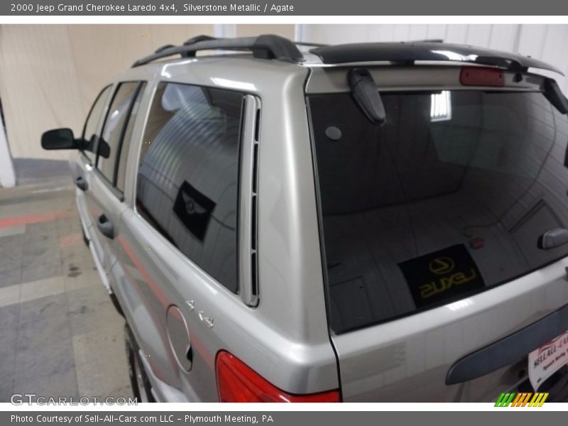 Silverstone Metallic / Agate 2000 Jeep Grand Cherokee Laredo 4x4