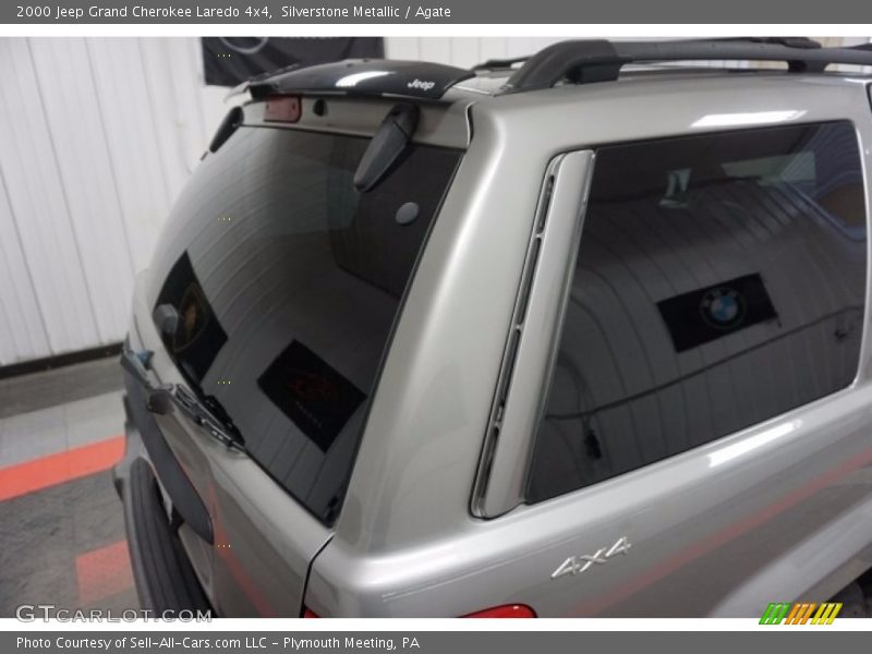 Silverstone Metallic / Agate 2000 Jeep Grand Cherokee Laredo 4x4