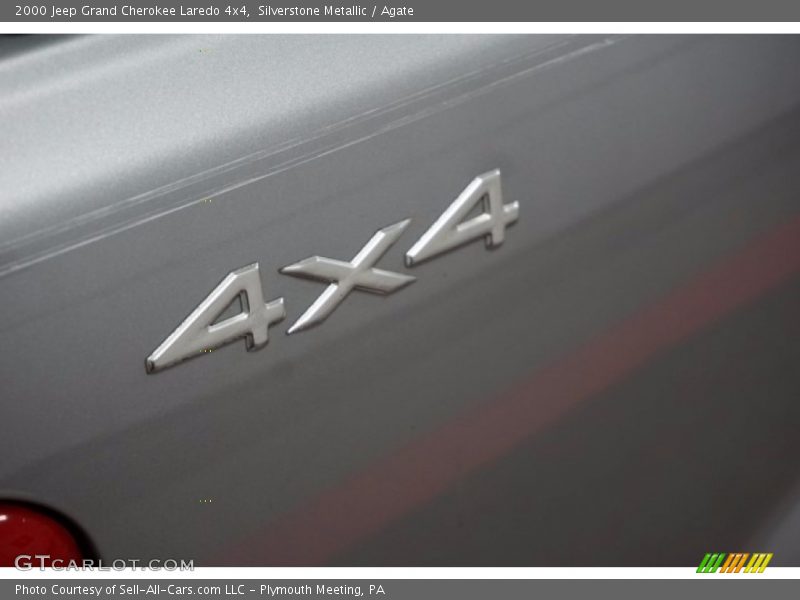 Silverstone Metallic / Agate 2000 Jeep Grand Cherokee Laredo 4x4