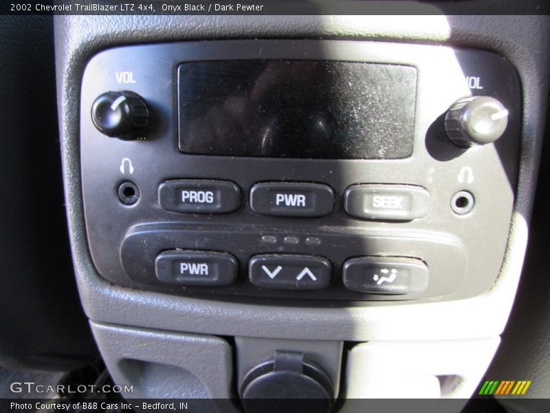 Onyx Black / Dark Pewter 2002 Chevrolet TrailBlazer LTZ 4x4