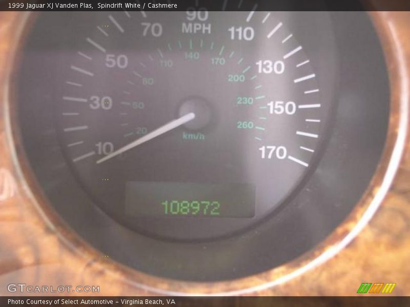 Spindrift White / Cashmere 1999 Jaguar XJ Vanden Plas