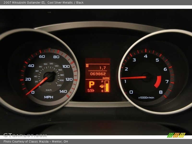 Cool Silver Metallic / Black 2007 Mitsubishi Outlander ES
