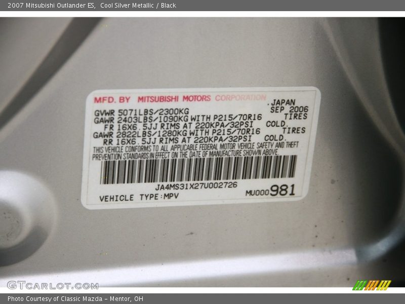 Cool Silver Metallic / Black 2007 Mitsubishi Outlander ES