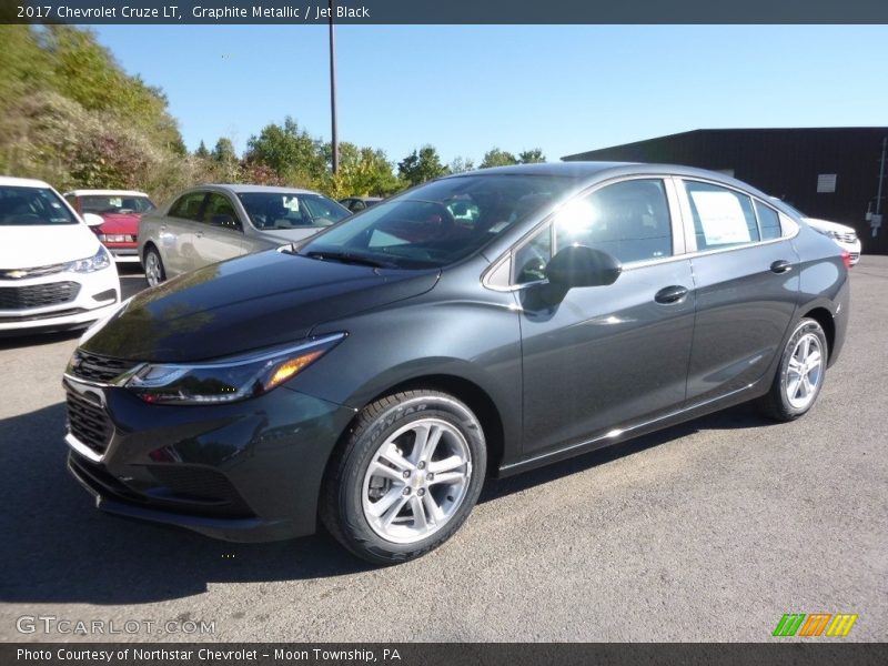 Graphite Metallic / Jet Black 2017 Chevrolet Cruze LT
