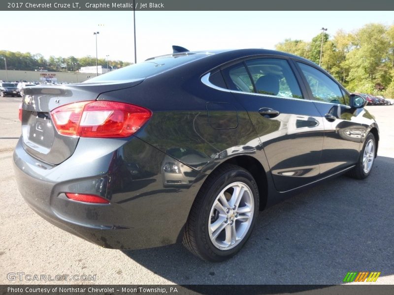 Graphite Metallic / Jet Black 2017 Chevrolet Cruze LT