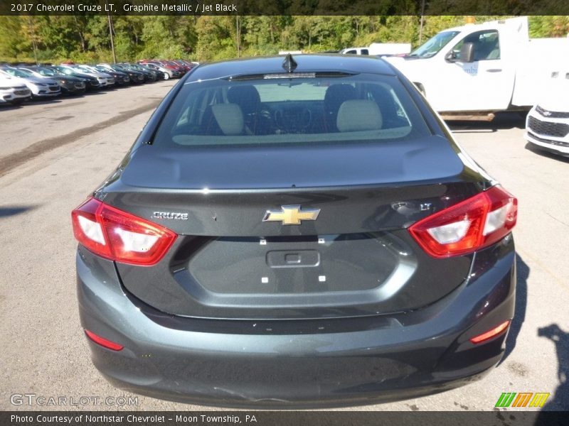 Graphite Metallic / Jet Black 2017 Chevrolet Cruze LT