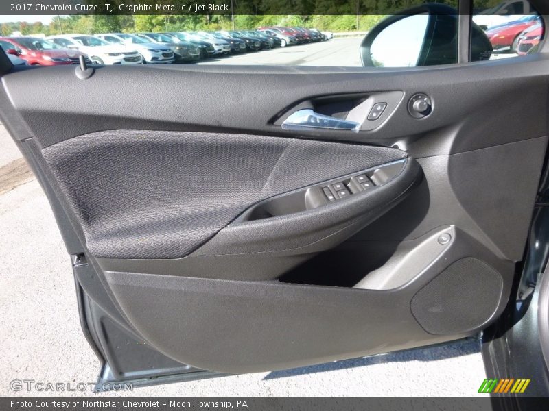 Graphite Metallic / Jet Black 2017 Chevrolet Cruze LT