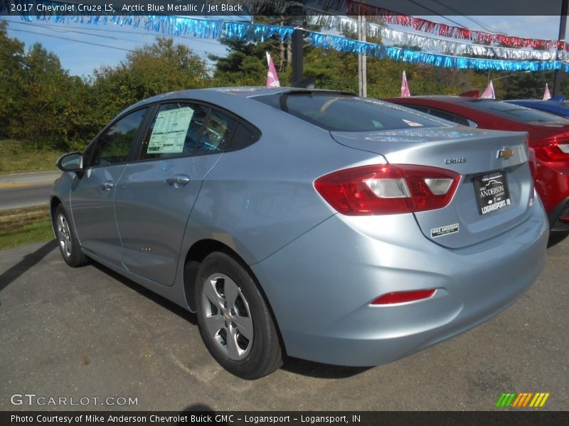 Arctic Blue Metallic / Jet Black 2017 Chevrolet Cruze LS