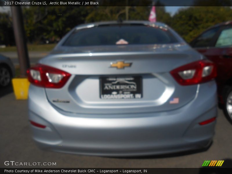 Arctic Blue Metallic / Jet Black 2017 Chevrolet Cruze LS