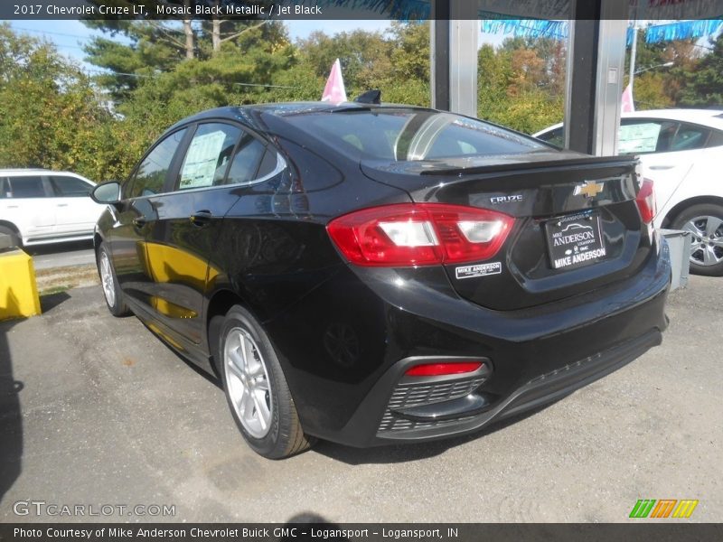 Mosaic Black Metallic / Jet Black 2017 Chevrolet Cruze LT