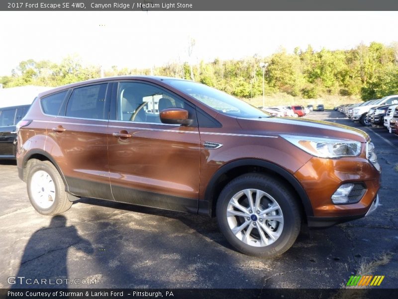 Canyon Ridge / Medium Light Stone 2017 Ford Escape SE 4WD